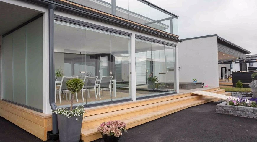Isı Yalıtımlı Cam Balkon – Katlanır ve sürme çerçevesiz cam balkon