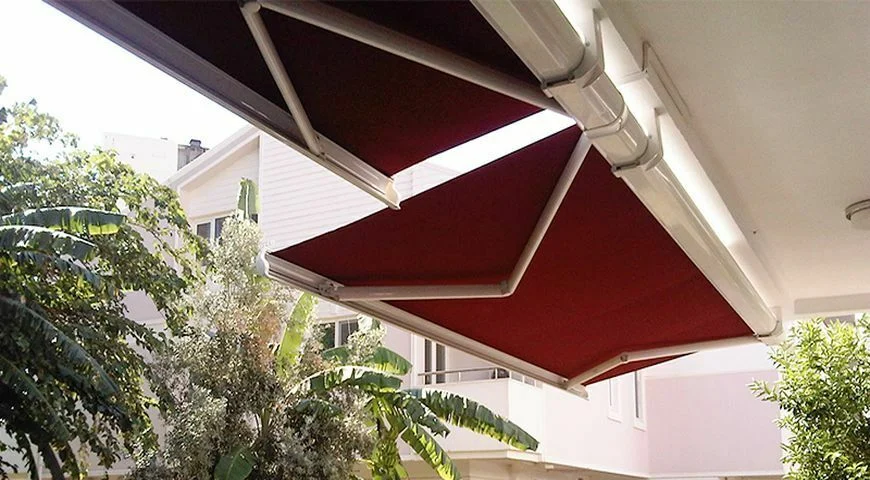 Tente Sistemleri – Mafsallı, kasetli, tünel ve cam tente çözümleri